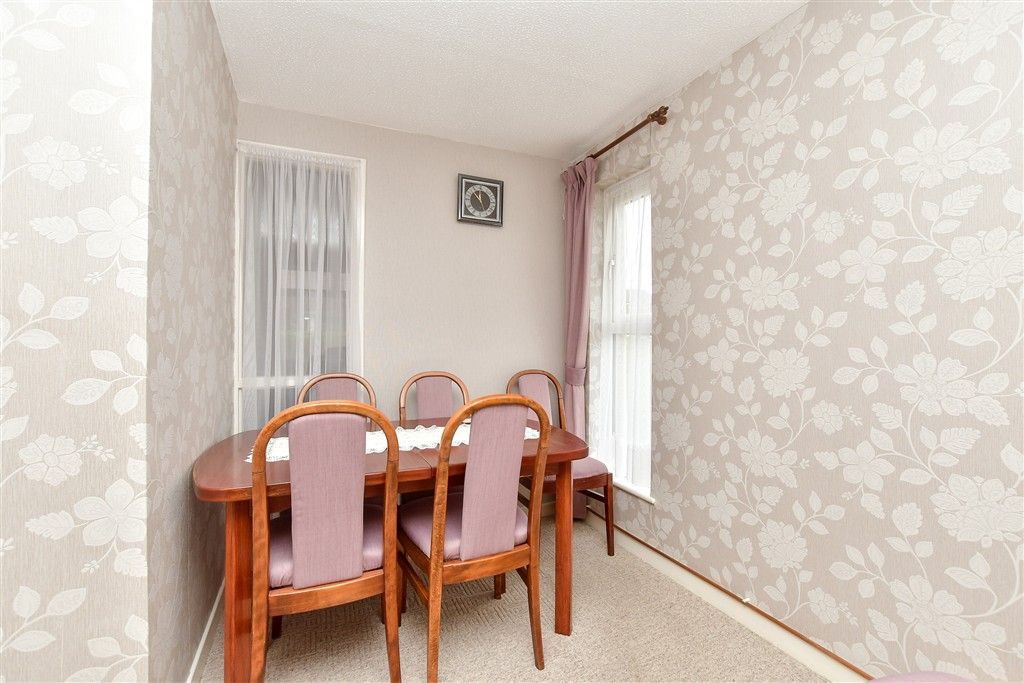 Property photo 3 of 9 Diner
