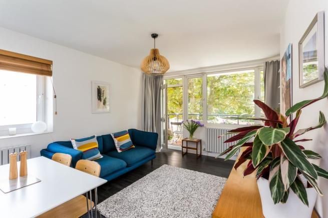 Property photo 2 of 9 Photo 02