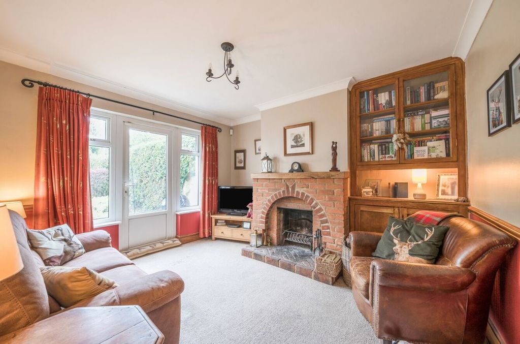 Property photo 2 of 21 13472142068c1c460ee1cc