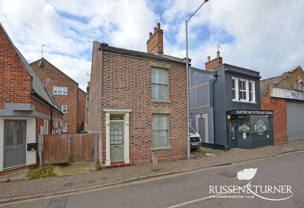 Property photo 1 of 19