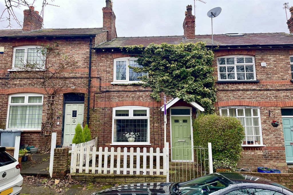 Property photo 1 of 12 (Main)