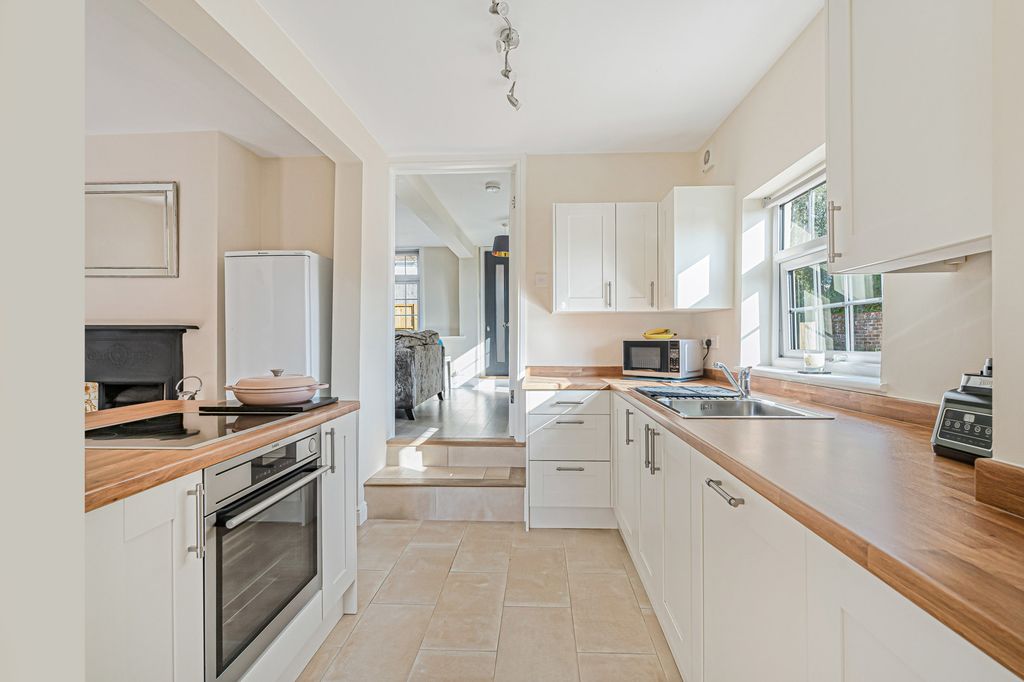 Property photo 3 of 18 17_80639.Jpg