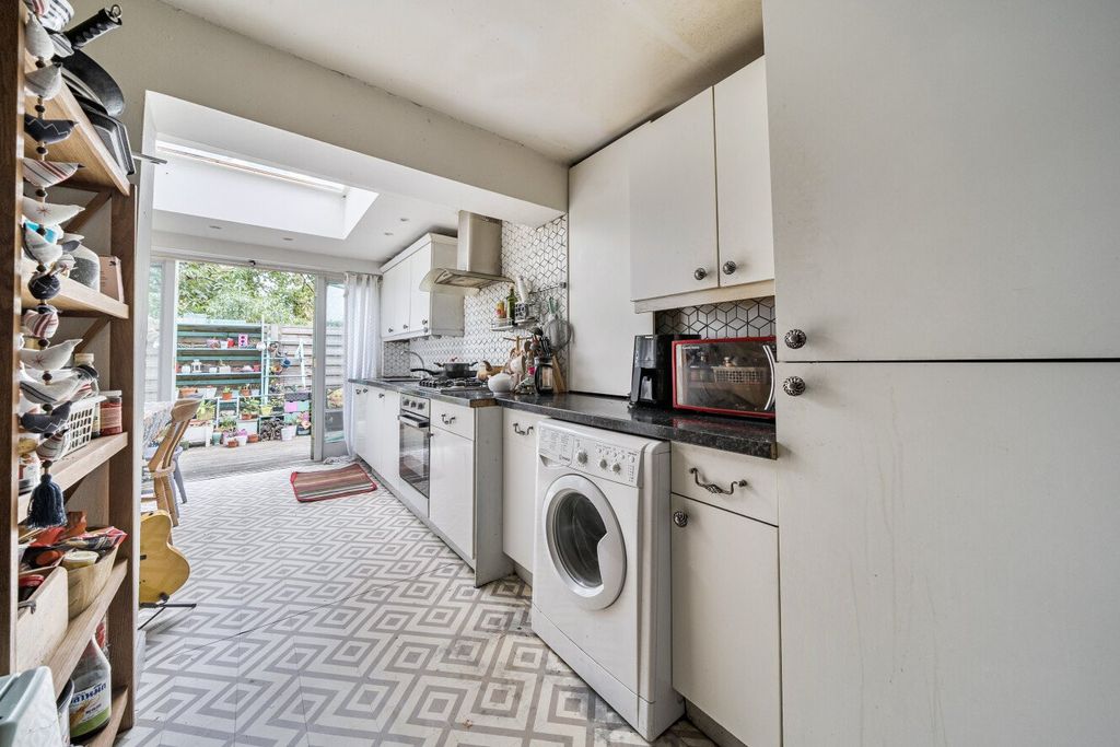 Property photo 3 of 16 Picture No. 09