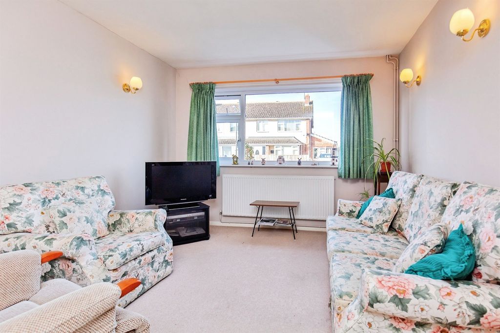 Property photo 2 of 15