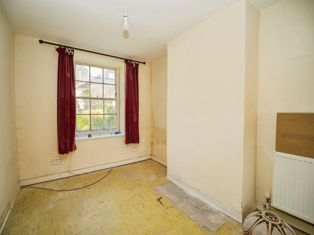Property photo 3 of 20