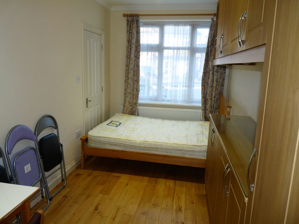 Property photo 2 of 4 Bedroom View