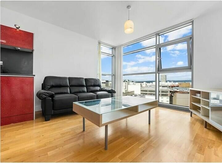 Property photo 2 of 18