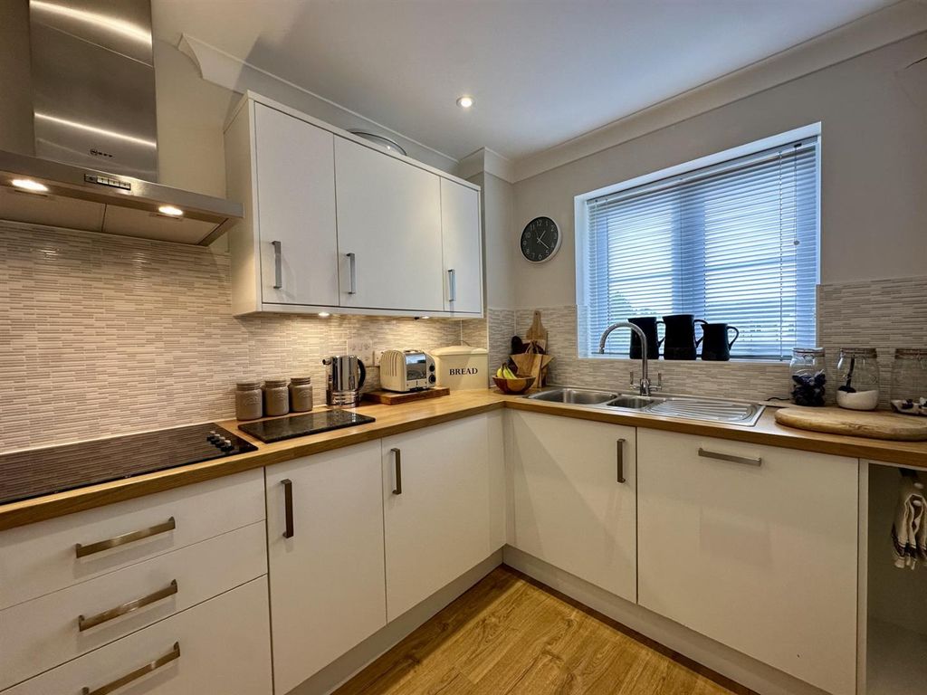 Property photo 2 of 9 3.Jpg