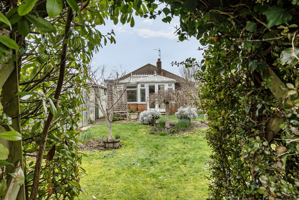 Property photo 3 of 15 141135821698B428d7dc97