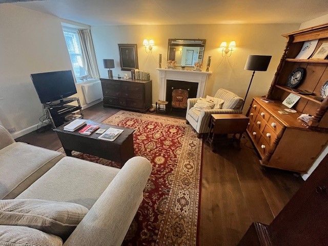 Property photo 3 of 9