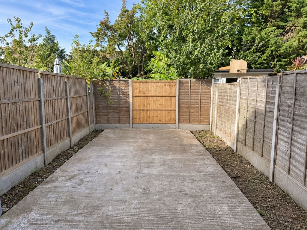 Property photo 2 of 22