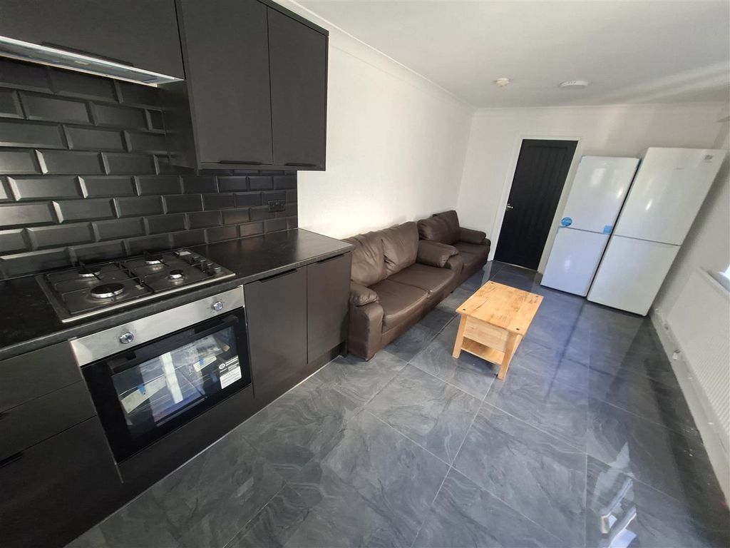 Property photo 3 of 16 20251118_111639.Jpg