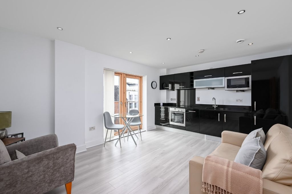 Property photo 2 of 13 Picture 2