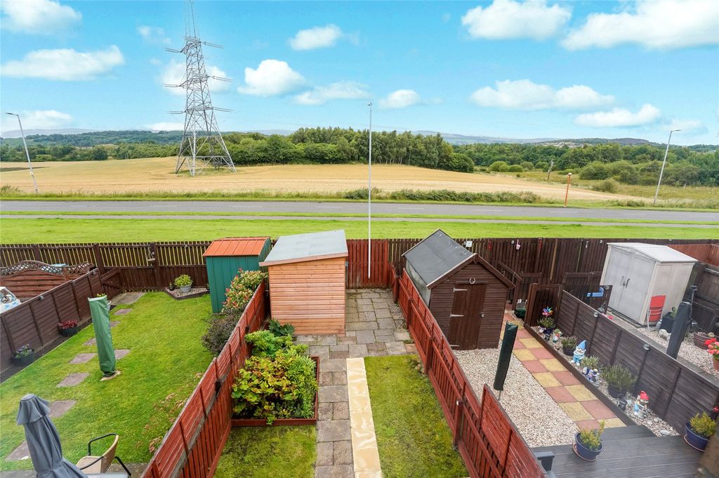 Property photo 2 of 22 Picture No. 12