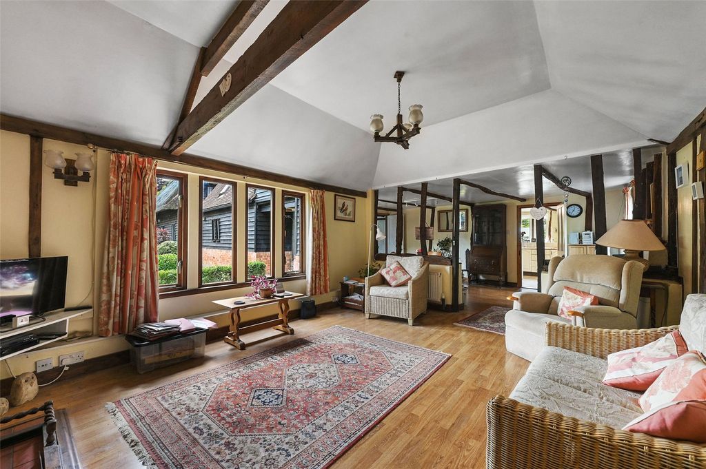 Property photo 2 of 28 Picture No. 08