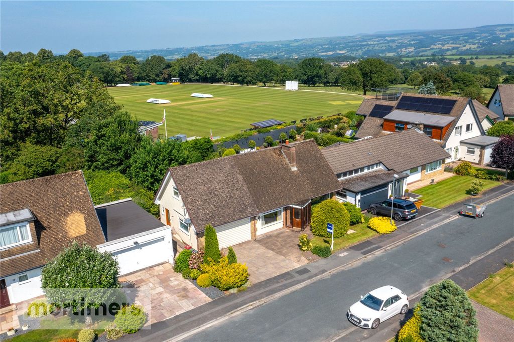 Property photo 1 of 32 Drone