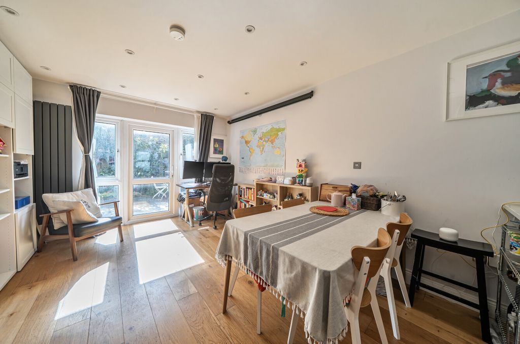 Property photo 2 of 18 1436613-10-69c3Dd...