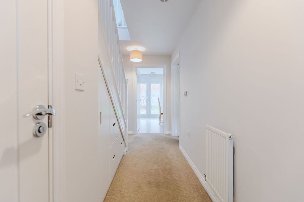 Property photo 3 of 26