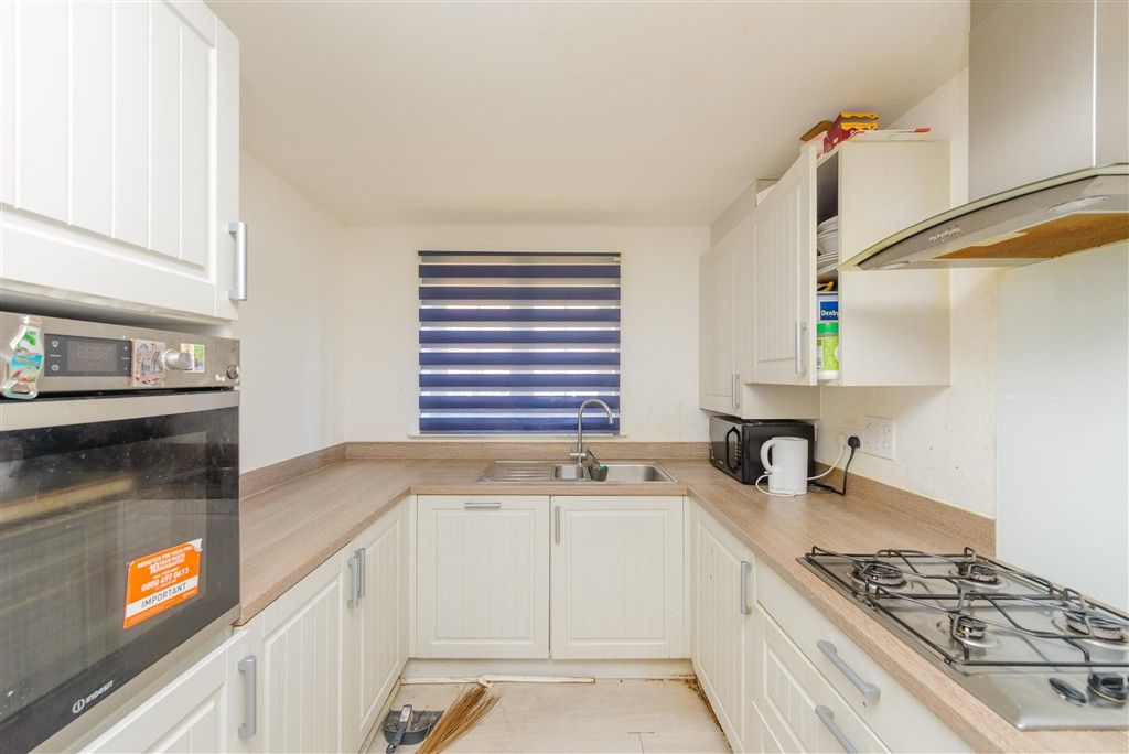 Property photo 2 of 13 Kitchen