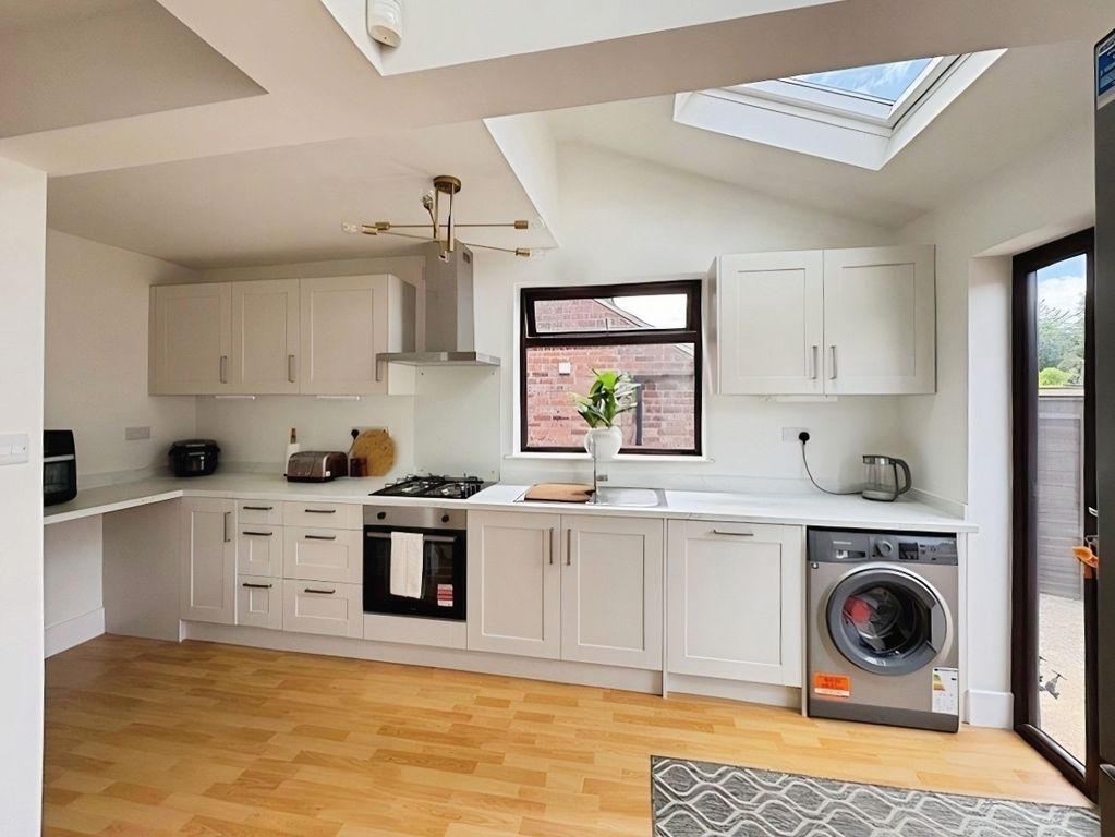 Property photo 3 of 23 Pbox-Img.Jpg
