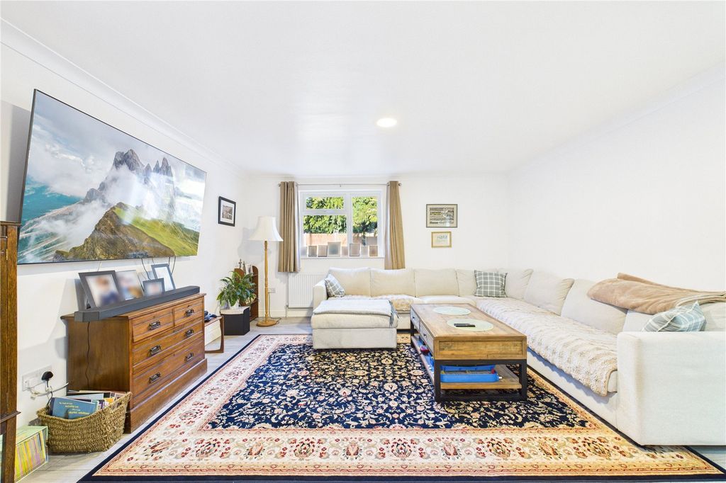 Property photo 3 of 24 Picture No. 09