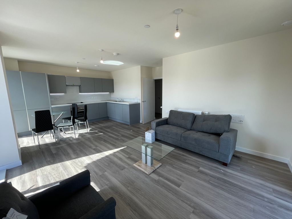 Property photo 3 of 12