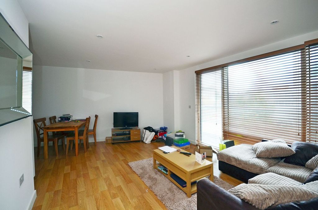 Property photo 2 of 7