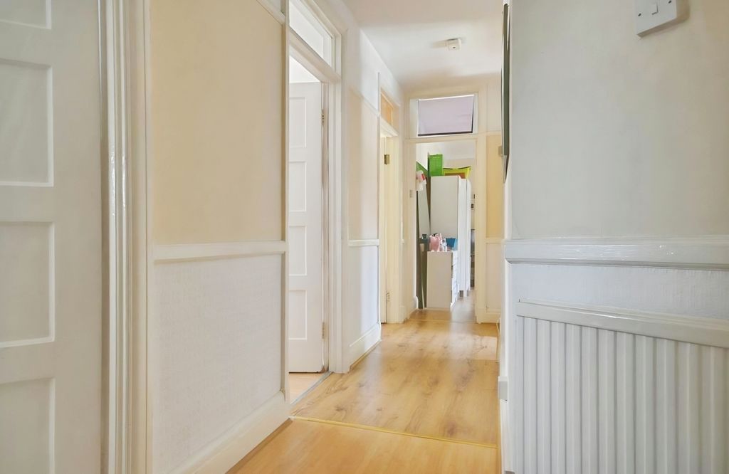 Property photo 2 of 7 Pbox-Img.Jpg