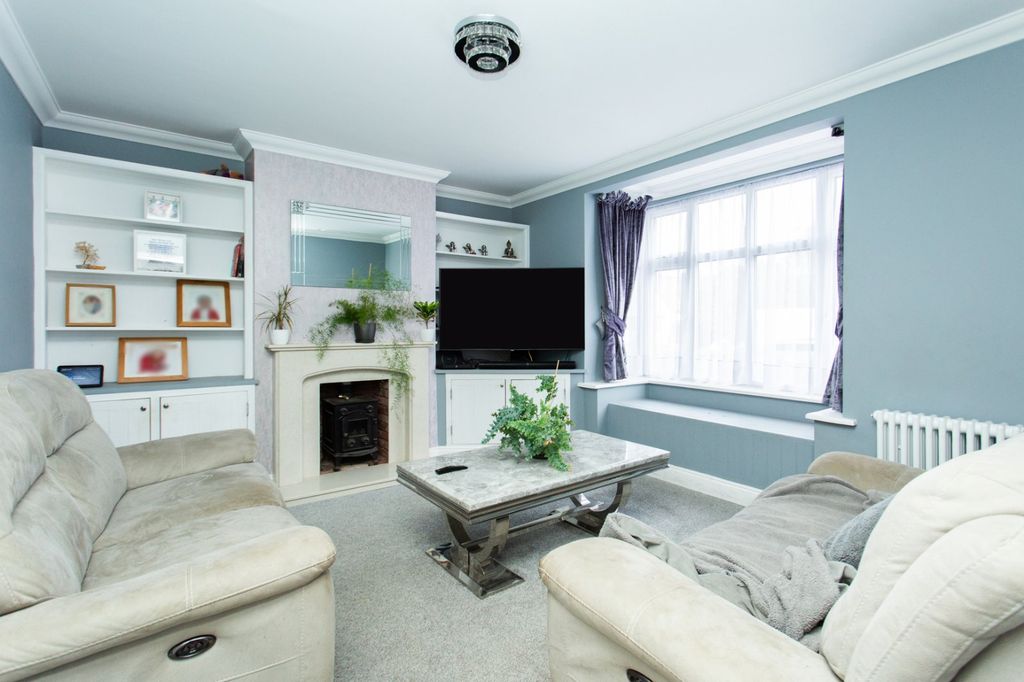 Property photo 2 of 19 Picture 2