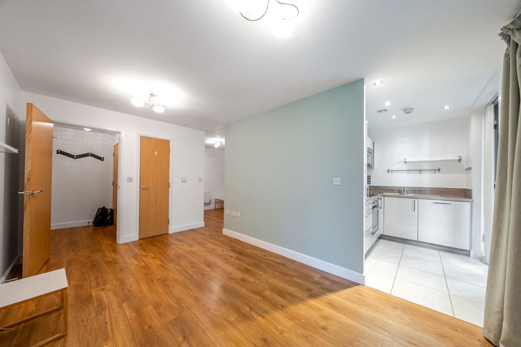 Property photo 3 of 13 Picture No. 05