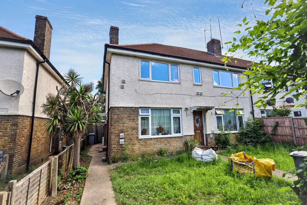 Property photo 2 of 24