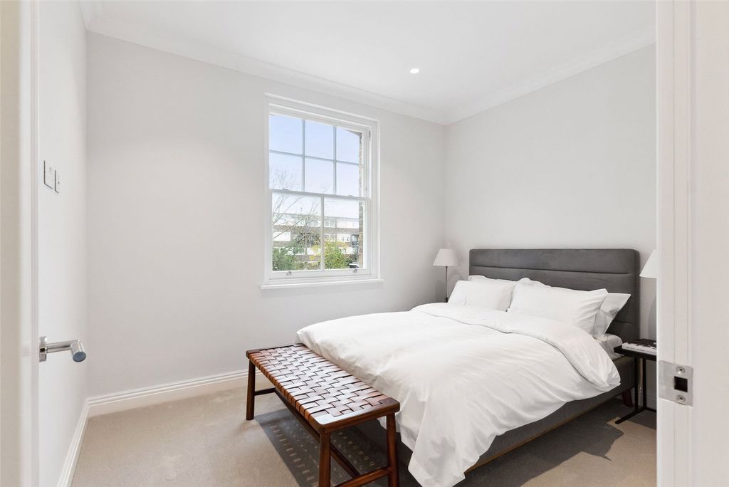 Additional image 12 of 4 bed semi-detached house for saleWindmill Road, Hampton Hill TW12