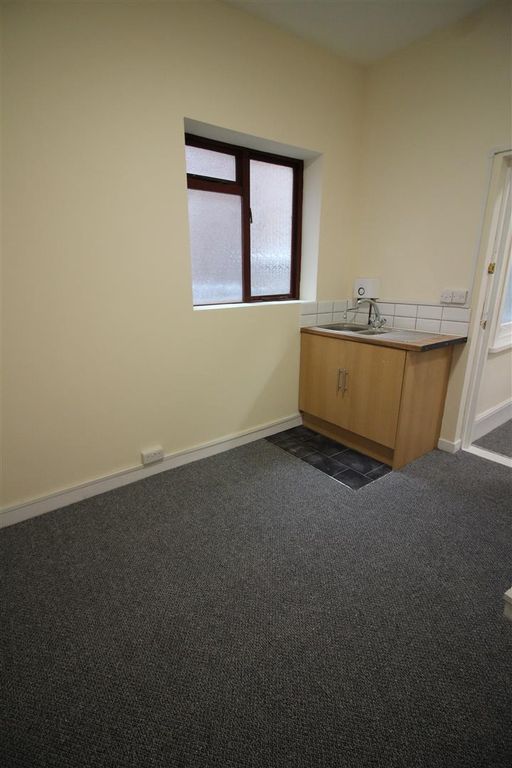 Property photo 3 of 3