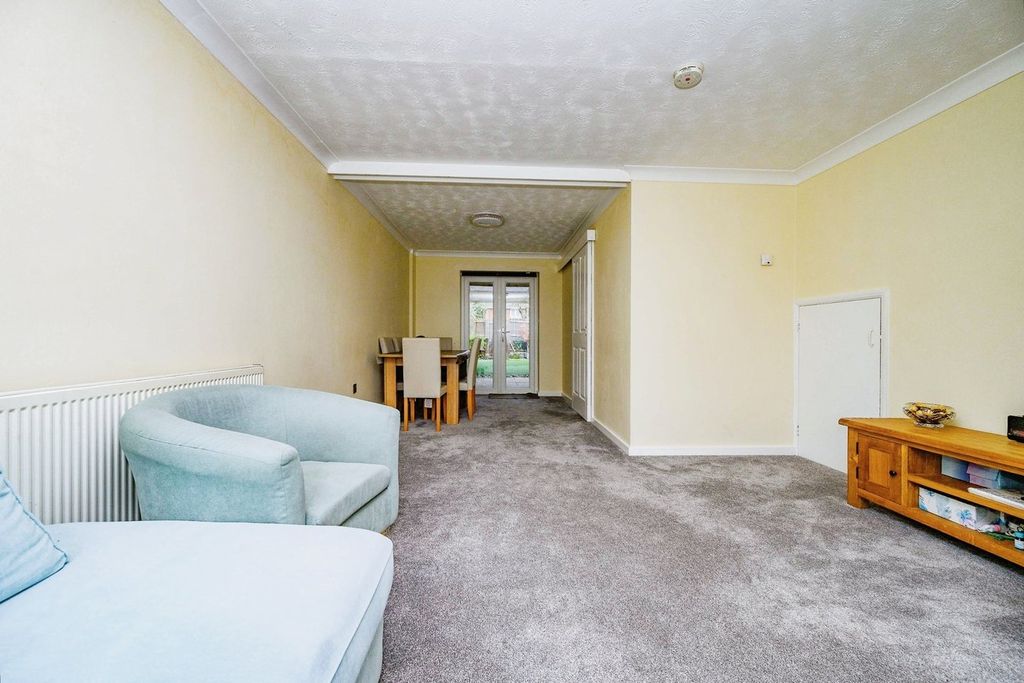 Property photo 3 of 19