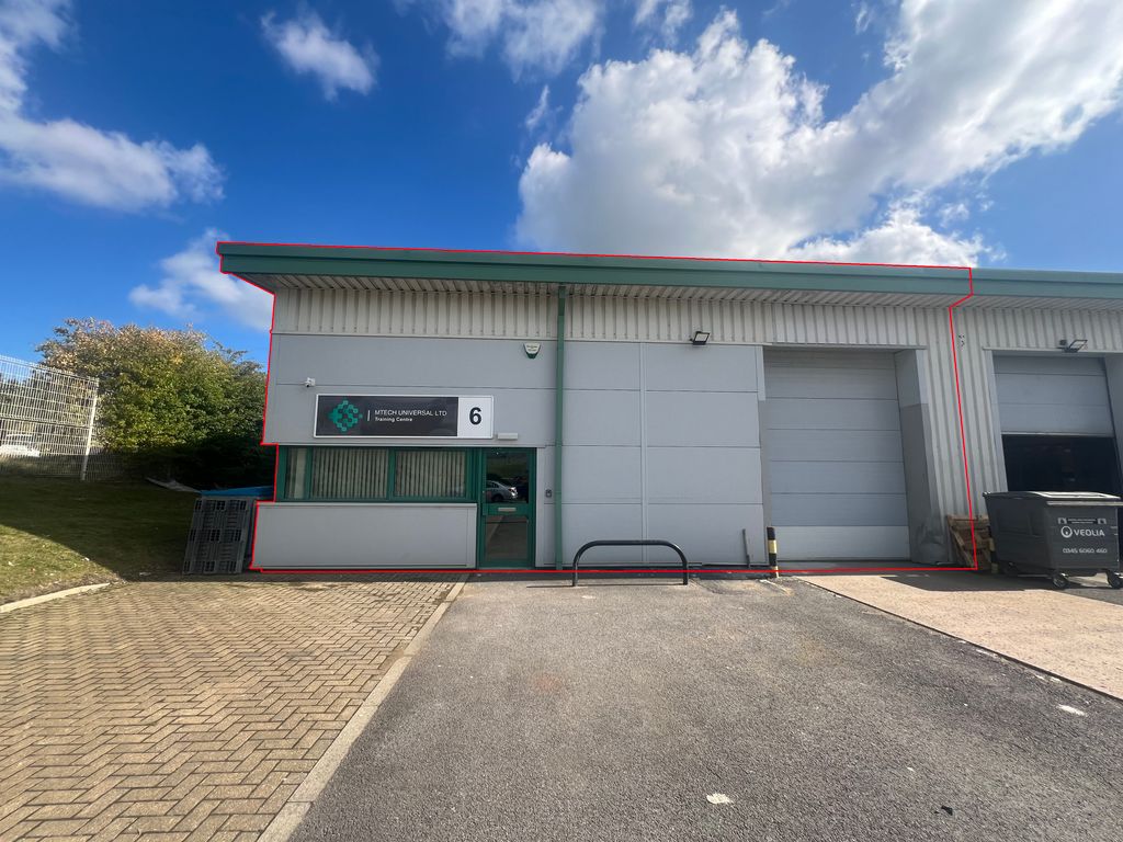 Property photo 1 of 2