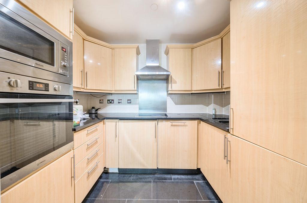 Property photo 3 of 12