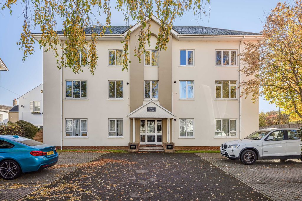 Property photo 1 of 11 Picture No. 15