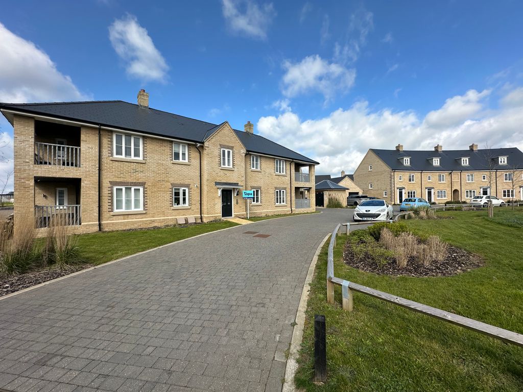 Property photo 1 of 16 Front External