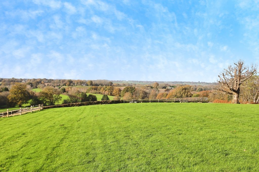 Property photo 3 of 26 Photo