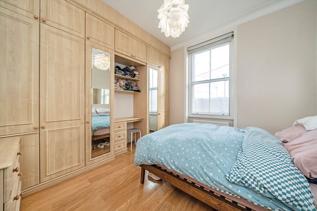 Property photo 3 of 4