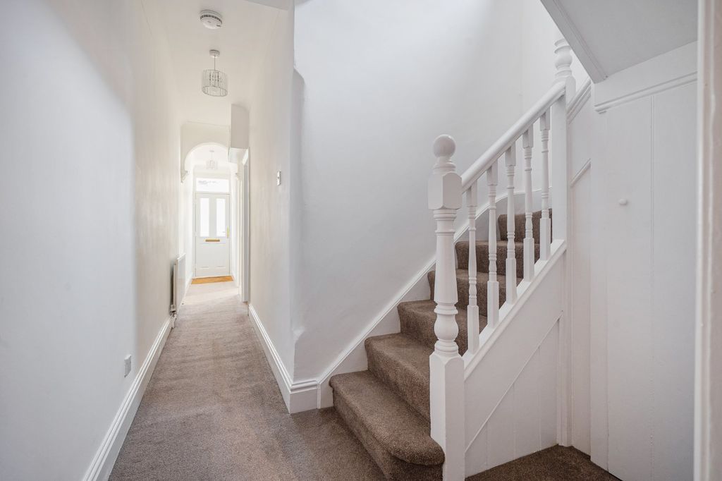 Property photo 2 of 13 Picture No. 83