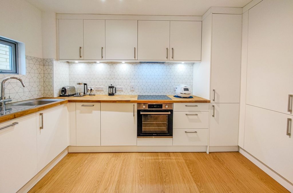 Property photo 2 of 25 Photo 26