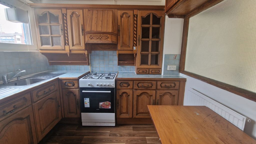 Property photo 2 of 17 Kitchen