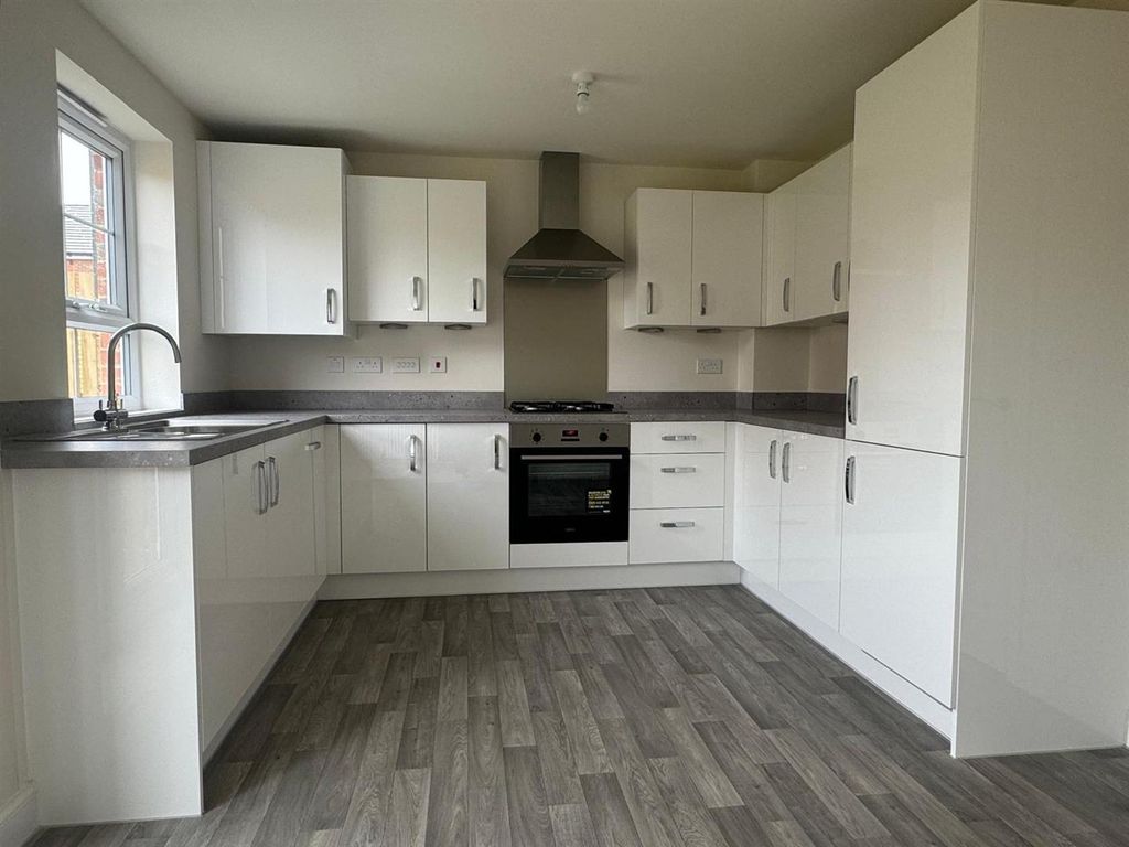 Property photo 2 of 37 c22d2Bce-5d06-4A62-Aa64-812B4861Eac1.Jpeg
