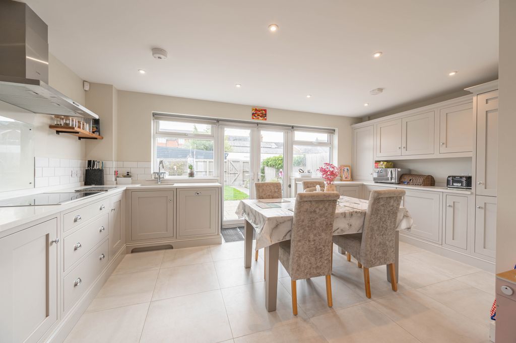 Property photo 3 of 22 Dsc_2176-Hdr