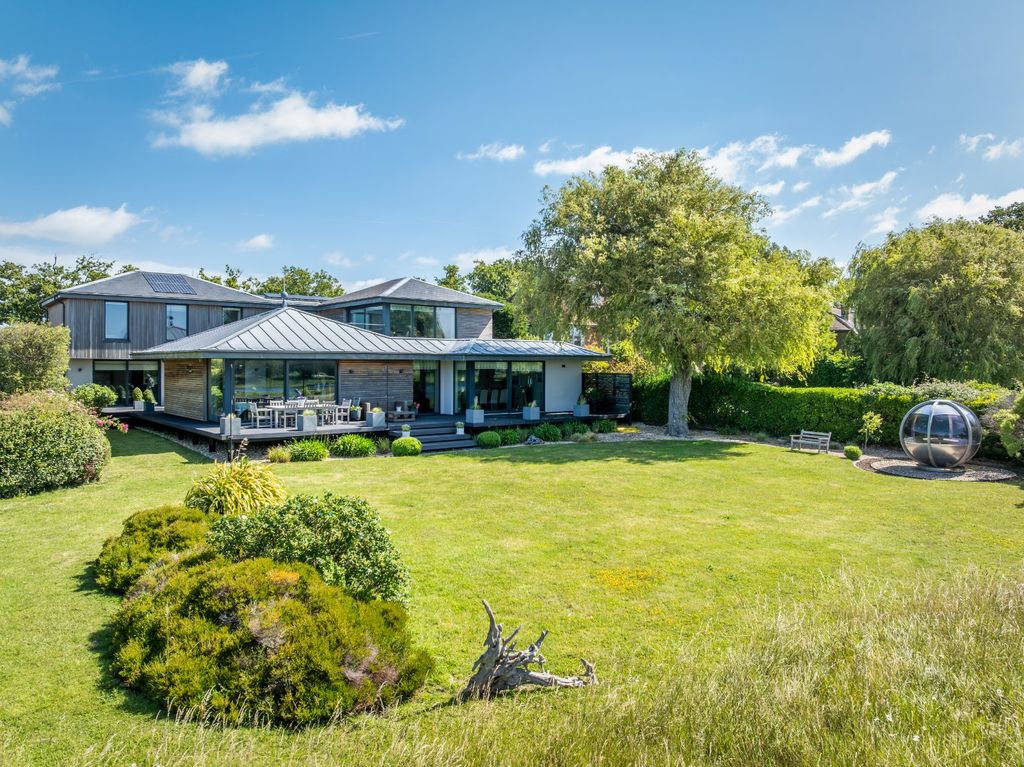Additional image 5 of 4 bed detached house for saleSmugglers Lane, Bosham, Chichester, West Sussex PO18