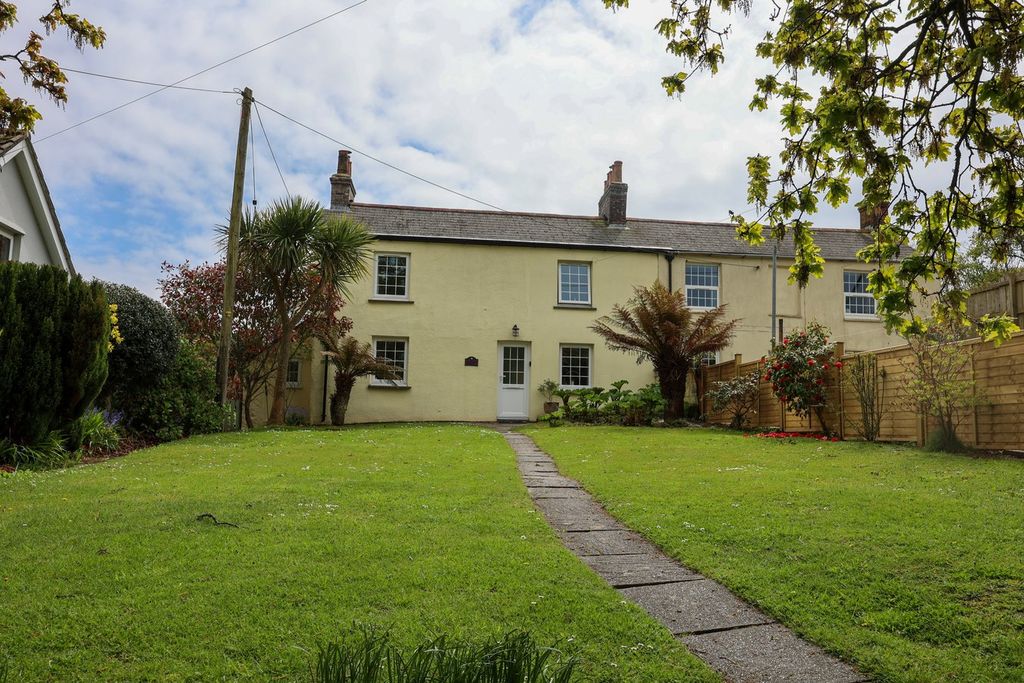 Property photo 2 of 22