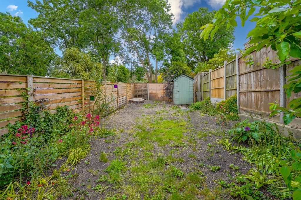 Property photo 3 of 12 Dsc05846-Hdr.Jpg
