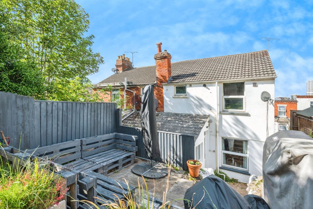 Property photo 2 of 15