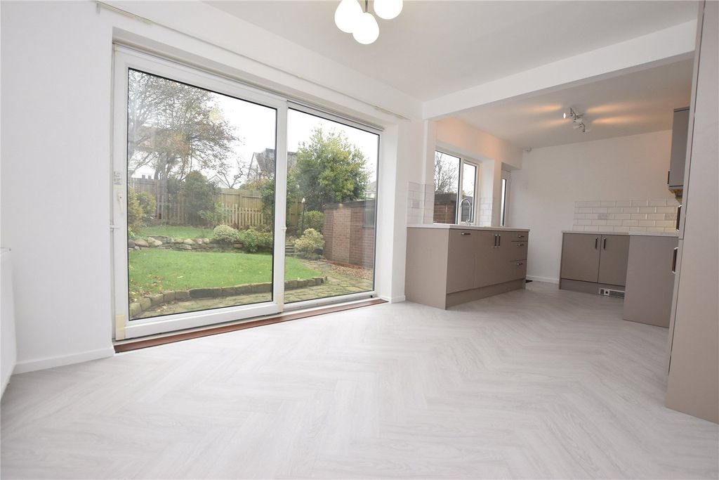 Property photo 3 of 15 Picture No. 04